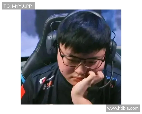 RNG实力引发热议电竞圈对其表现的不同看法与分析